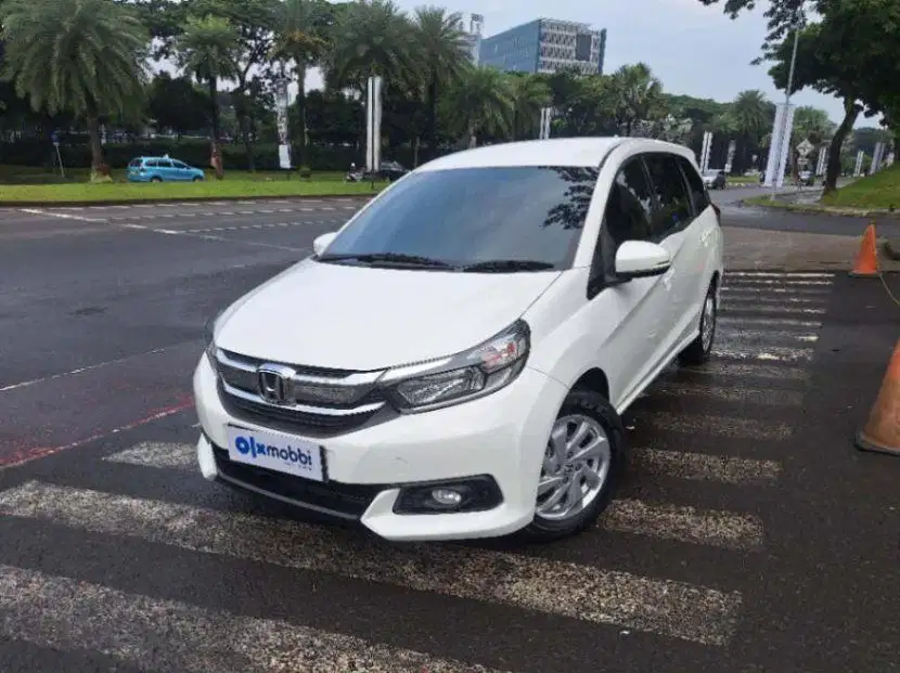 LOW DP Honda Mobilio 1.5 E Bensin-MT 2017 KME