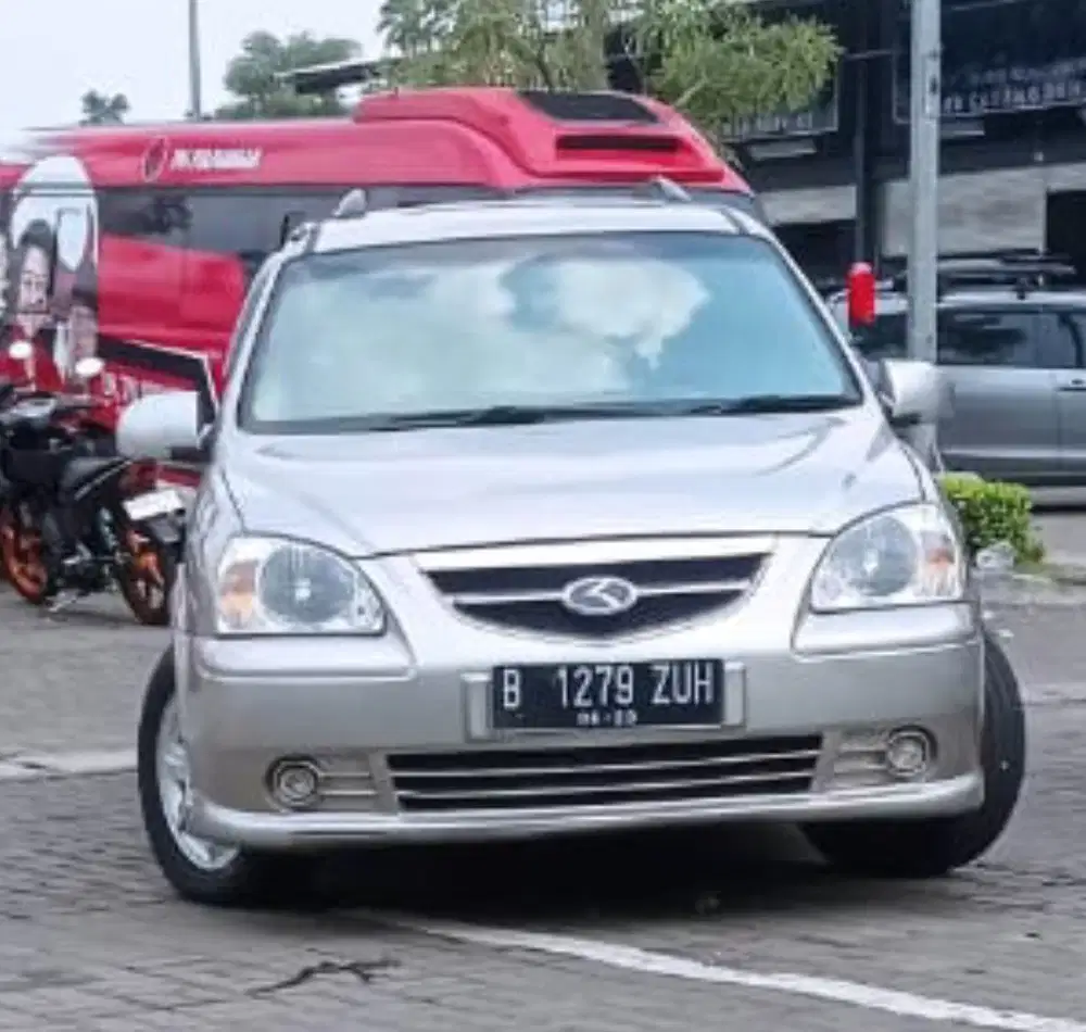 Kia Carens II 2005 Bensin