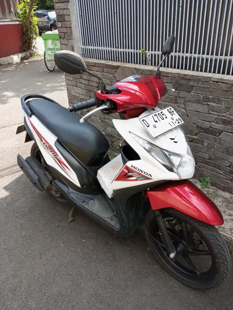 Honda Beat Fi ESP Thn 2015 Bagus Siap Pakai Saja