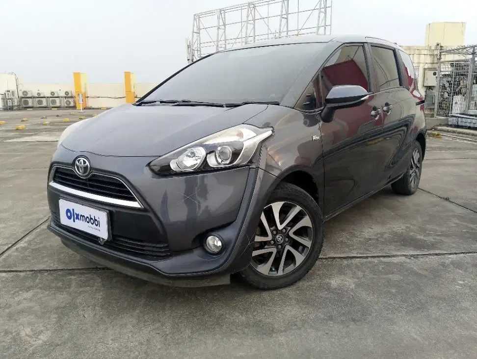 PROMO Toyota Sienta 1.5 V Bensin-AT 2017 7FC