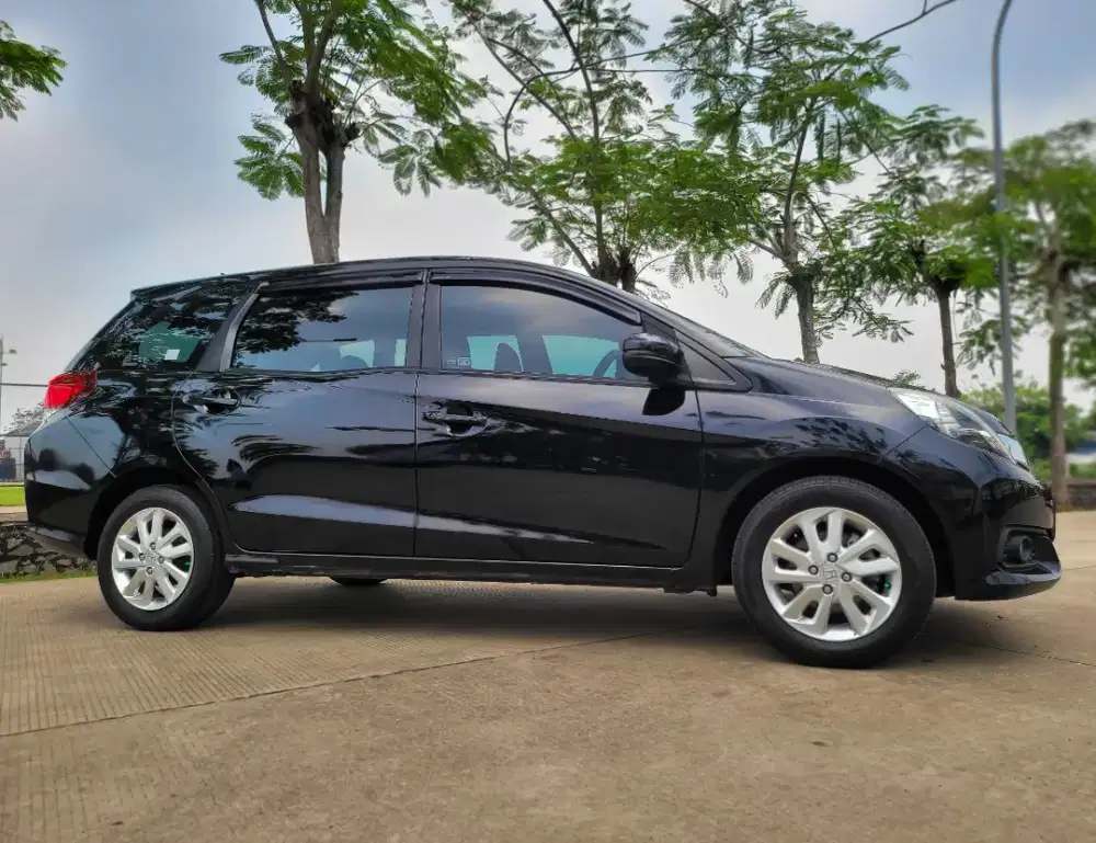 HONDA MOBILIO E CVT 1.5 AT 2016