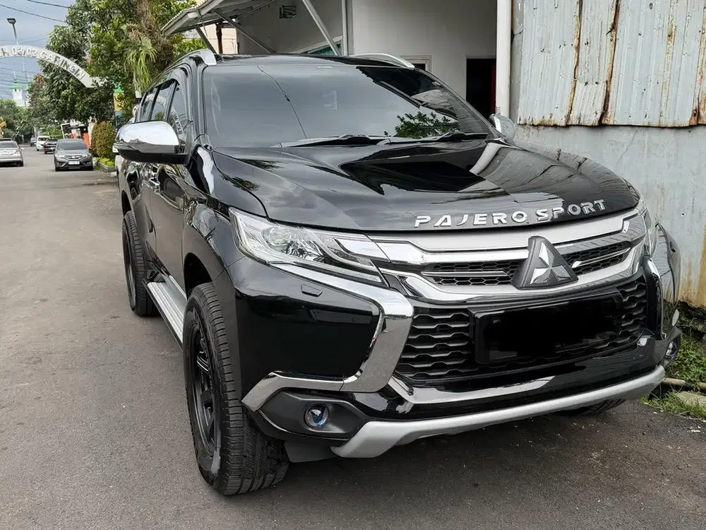 Pajero Sport 2017 Dakar 4.2 Low KM 35.000