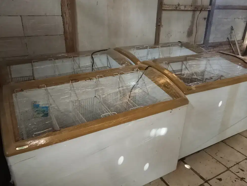 Freezer display 330L normal bergaransi