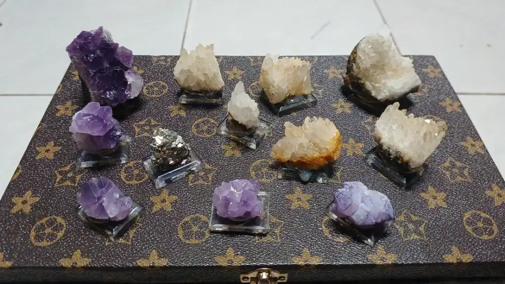 Natural Crystal Quartz (12pc)
