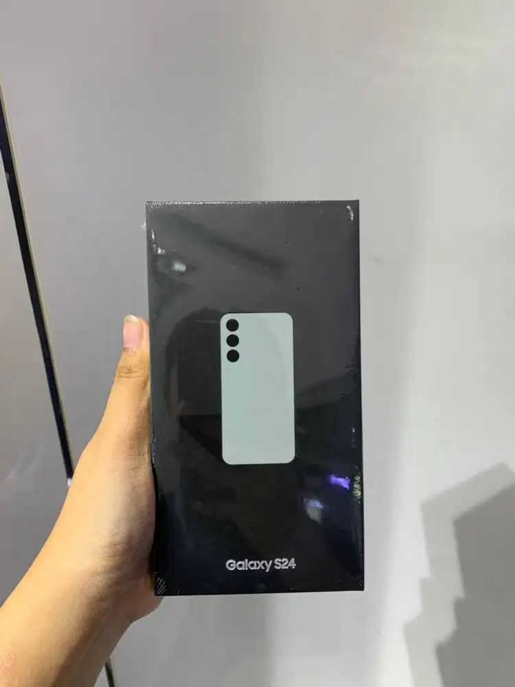 New Galaxy S24 5G ram 8/256 GB GARANSI RESMI SEGEL SEIN NON REPACK