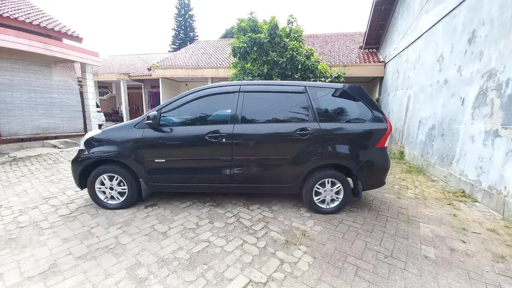 Daihatsu Xenia 2015 Bensin