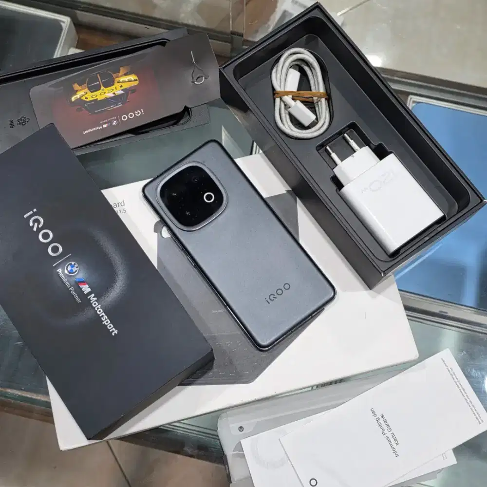 iqoo 13 5g warna hitam 16/512 fullset