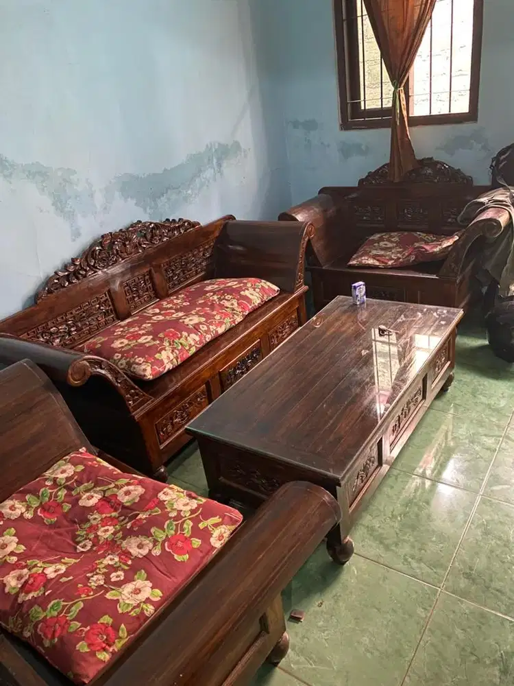 KURSI, BUFET, MEJA RIAS BAHAN JATI