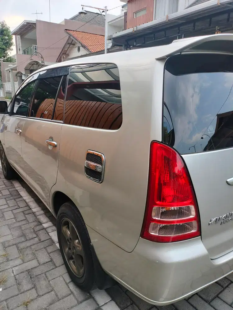 Toyota Kijang Innova 2008 Bensin