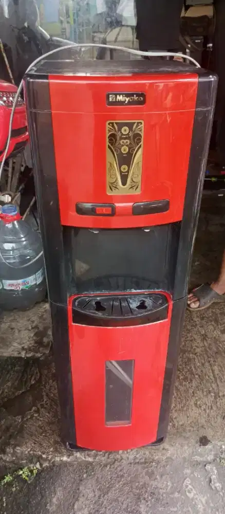 Jual dispenser galon bawah