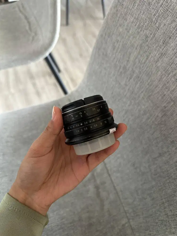 DIJUAL LENSA 7 ARTISAN 25MM F1.8 FOR FUJIFILM