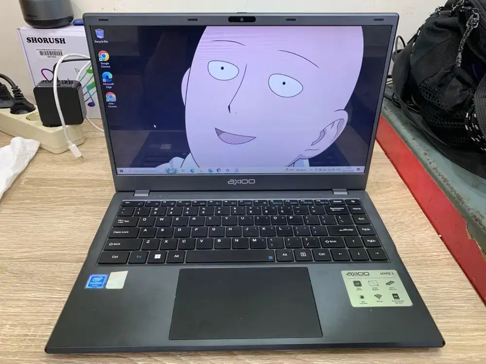 Laptop Axio mu book hupe 1 unit charger