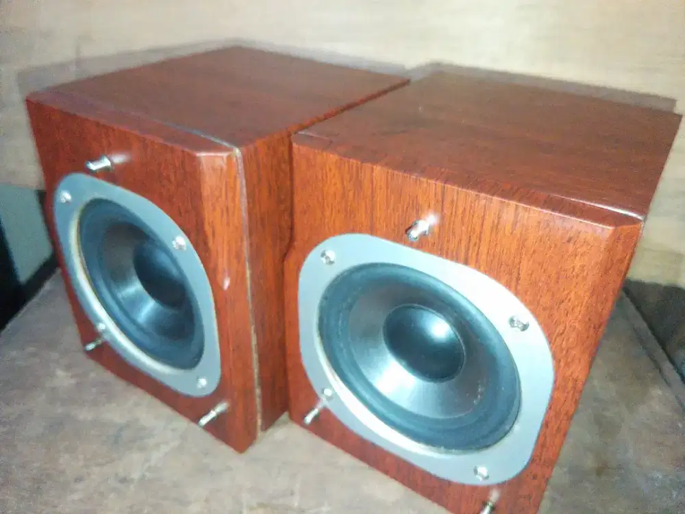 Philips Vintage Surround speaker, full ori, box utuh, merk Holland Eur