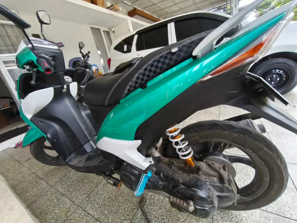 Yamaha Xeon Karbu 2011