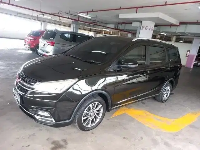KM Rendah TDP 9JT Wuling Cortez 1.5 CT L Bensin-AT 2021 Hitam