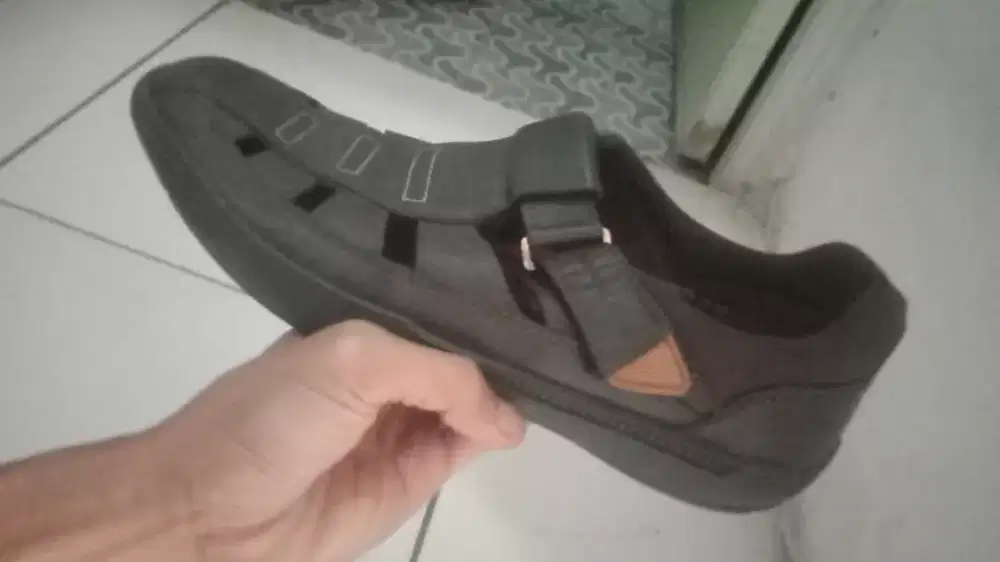 Sepatu merk pakalolo ukuran 40