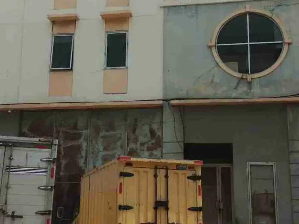 SEWA GUDANG ELANG LAUT PIK