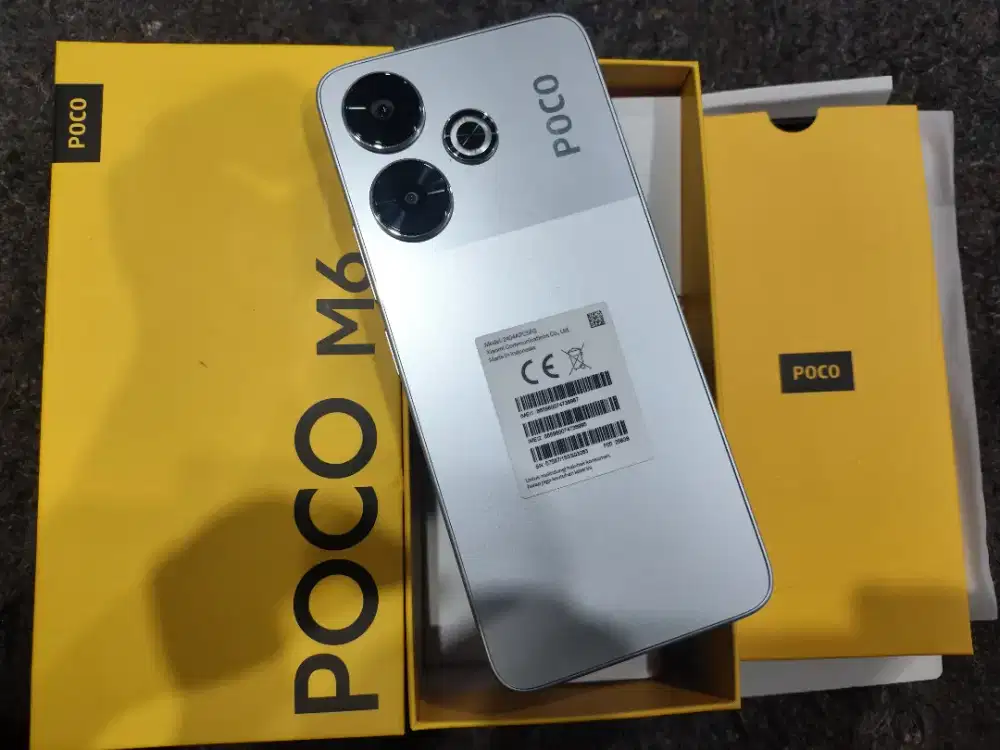 Poco m6 8/256 like new