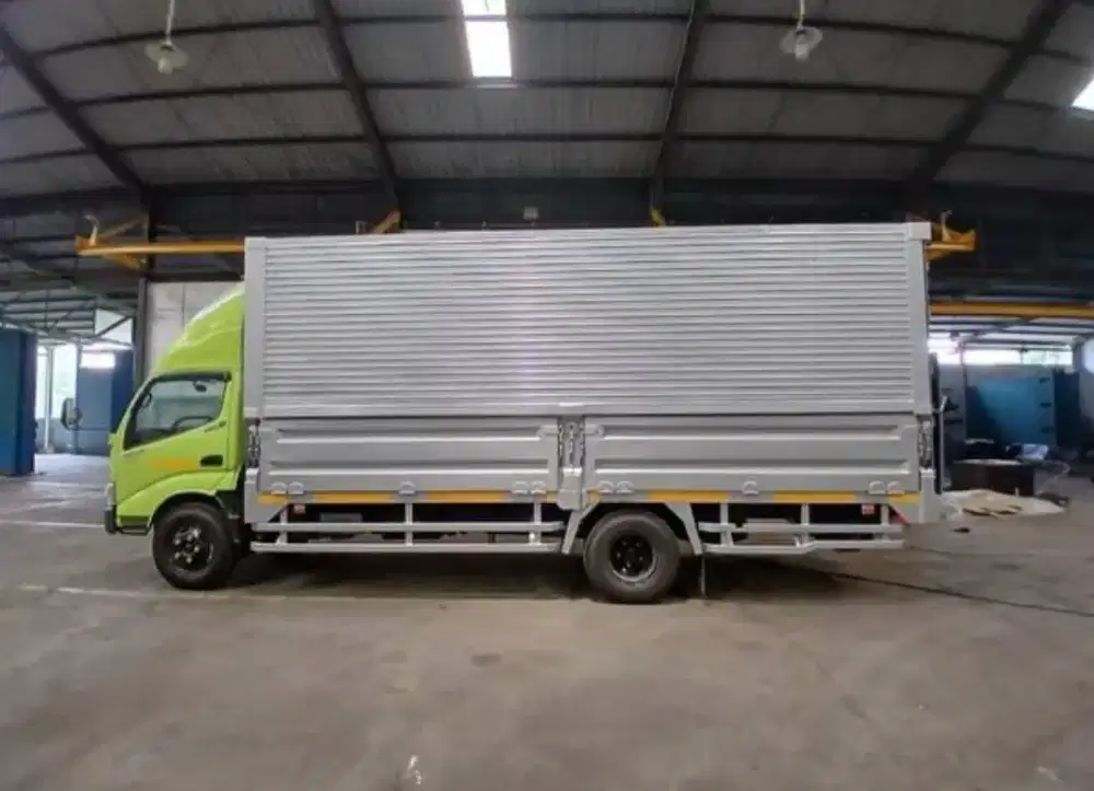 Hino Dutro 300 HDL 6.4