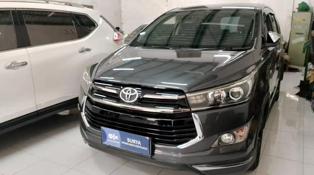 Toyota Innova Venturer 2.0 at 2017 Tangan 1 dari baru#SURYA MOBILINDO