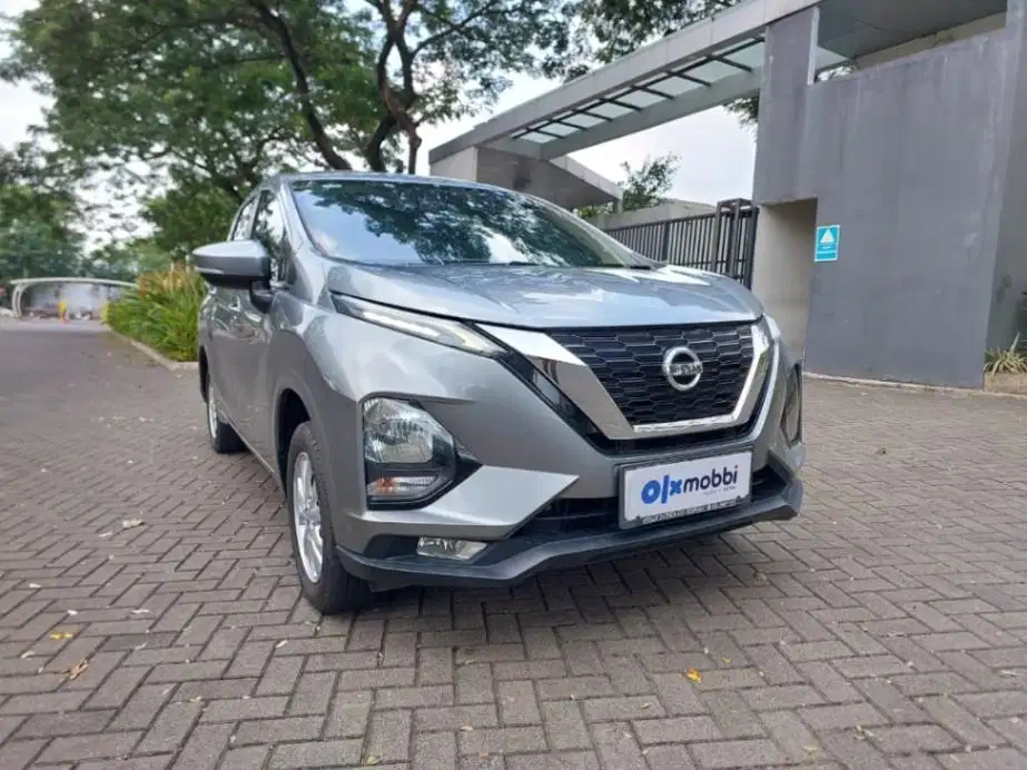 LOW DP Nissan Livina 1.5 EL Bensin-AT 2019 BMT