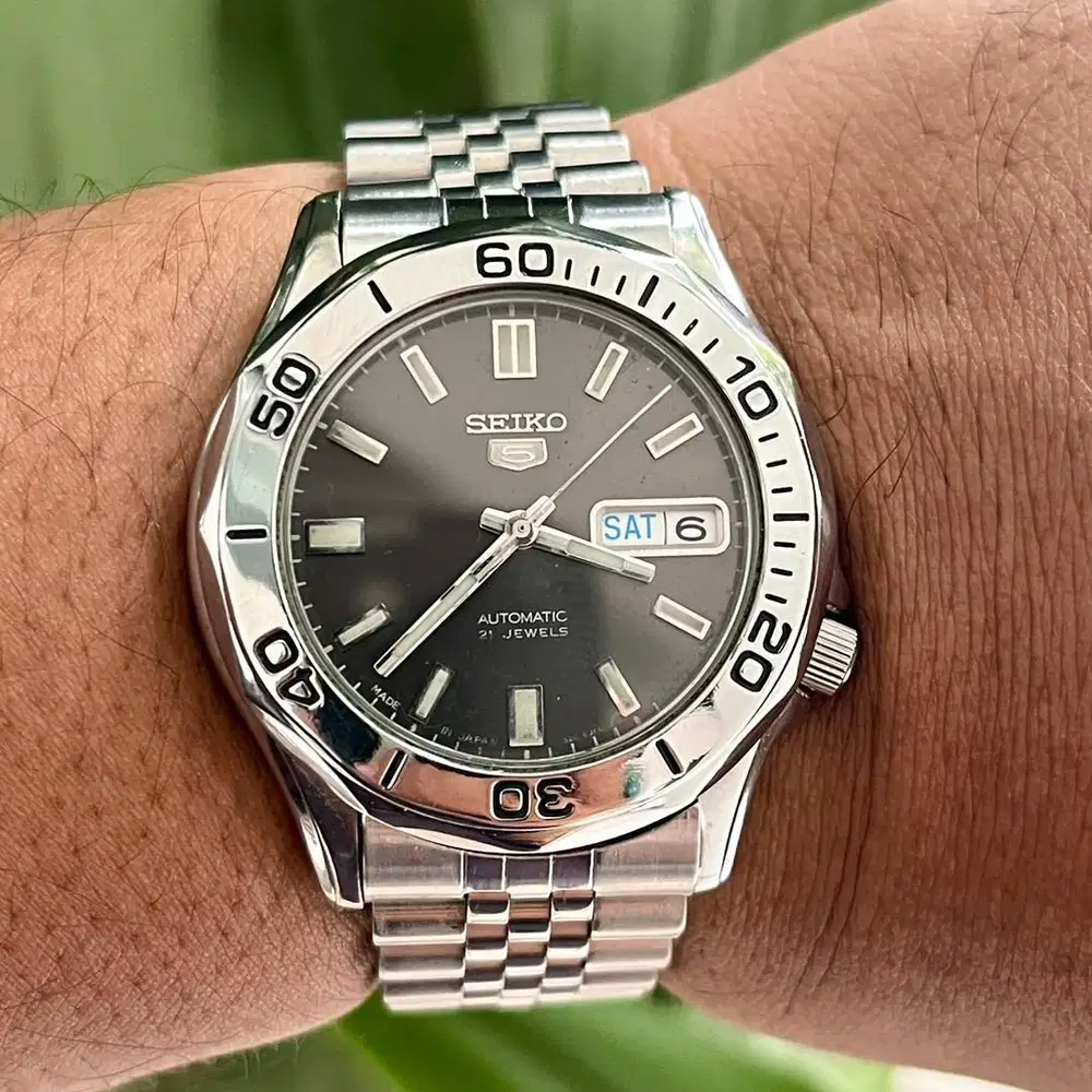 Seiko Five Datejust Grey Dial Automatic JDM