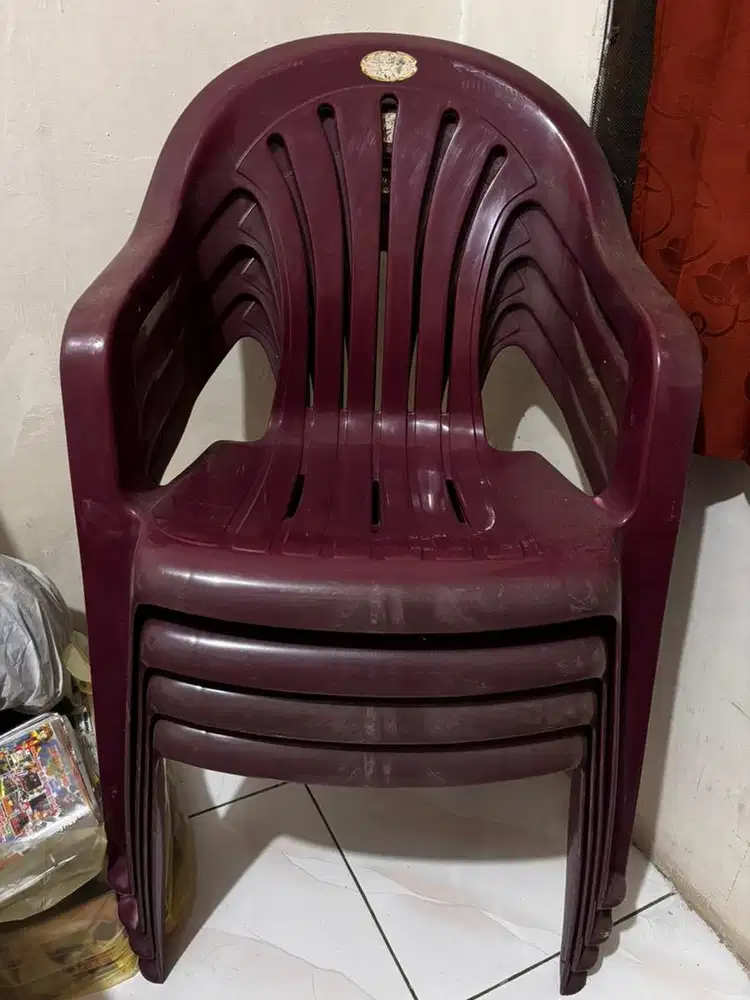 Kursi Plastik Merk Tulip