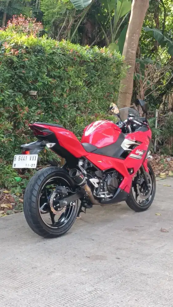 Kawasaki Ninja 250FI tahun 2022 Siap Pakai