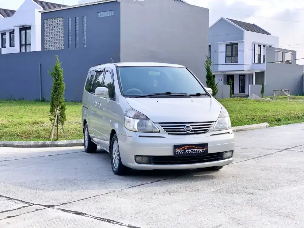 Dp.12,5jt Nissan Serena HWS AT 2010