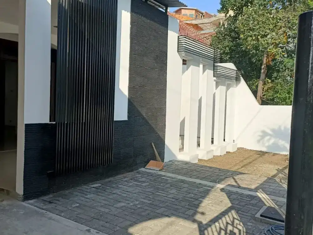 SEWA  Rumah Baruk Utara 100 meter dari MERR Surabaya