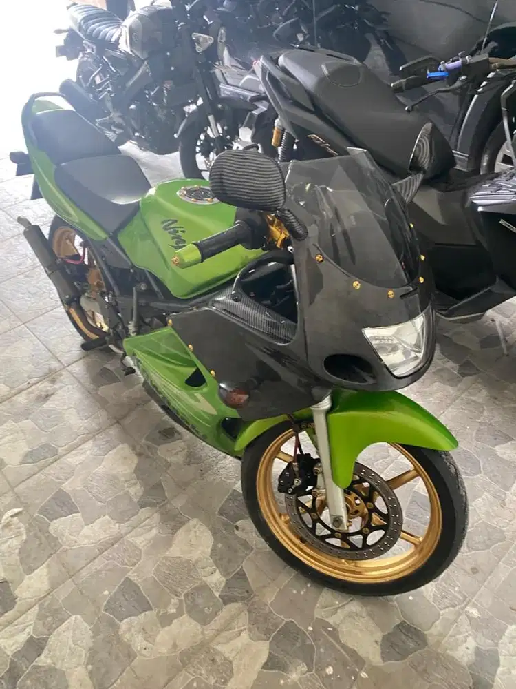 Dijual santai ninja rr hijau