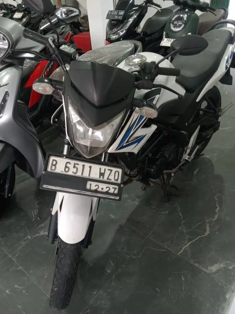 Honda CB 2015 Pajak Panjang - Maulana Motor