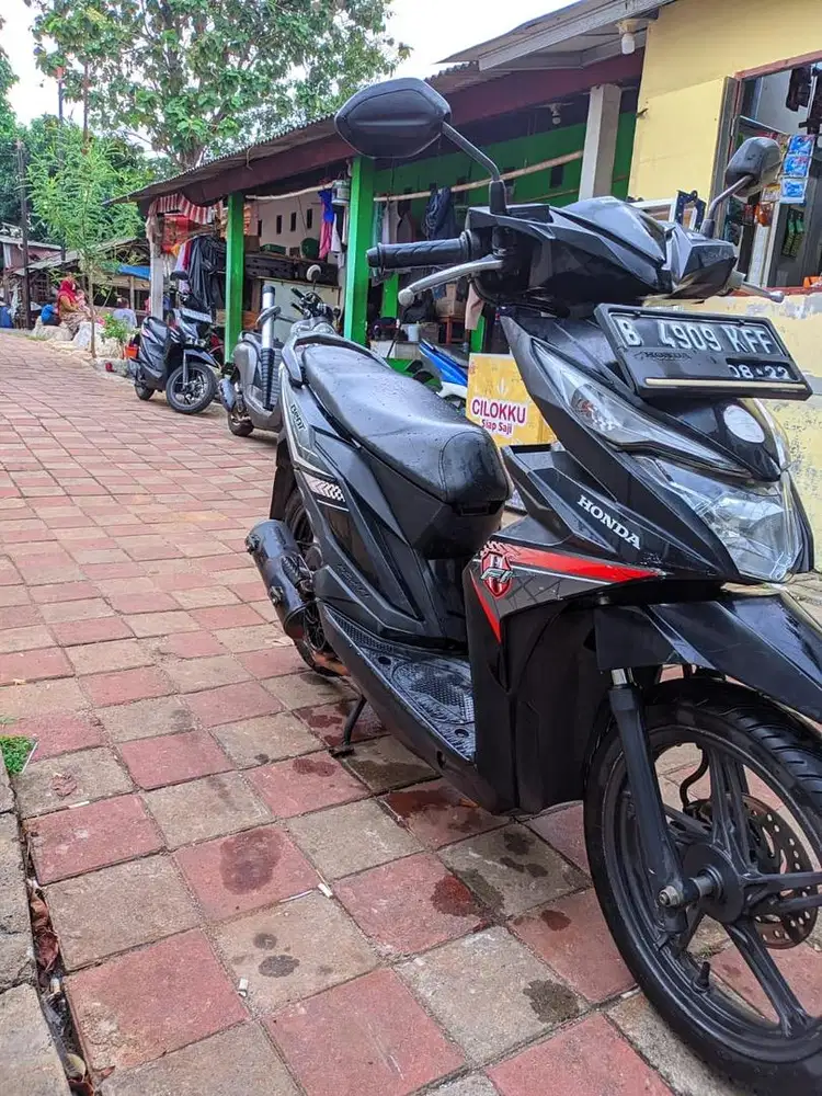Sepeda motor terawat n terjangkau