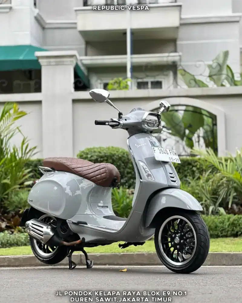 PIAGGIO VESPA SPRINT 150 IGET ABS LED Tahun 2019 WARNA GREY MATERIA