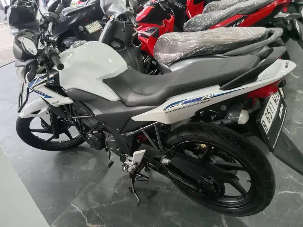 CB 150 Tahun 2015 Pajak Panjang - Maulana Motor