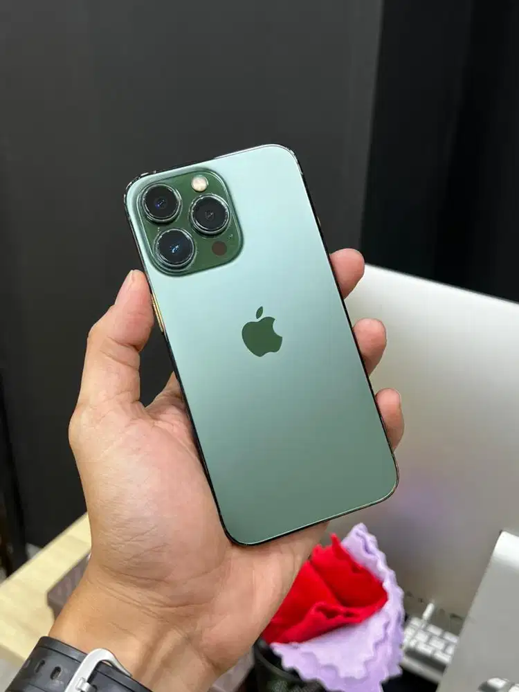 iPhone 13 pro 256gb green iBox