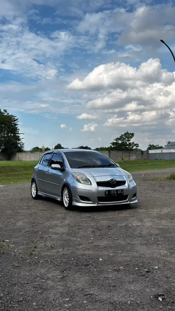 Toyota Yaris 2011 Bensin