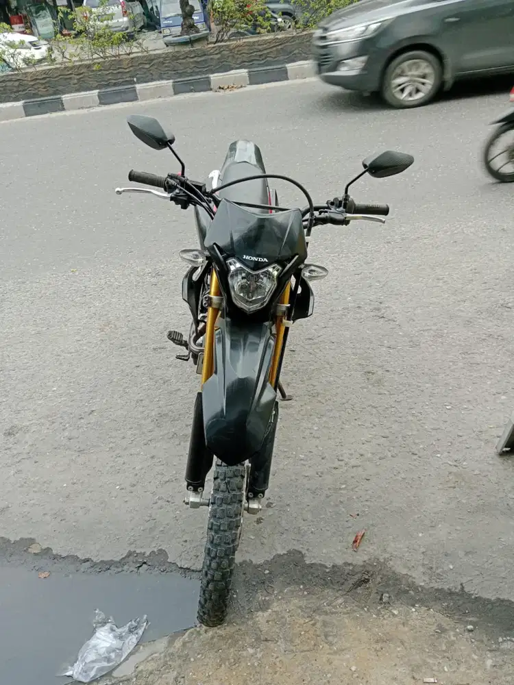 Dijual cepat Honda Crf tahun 2022