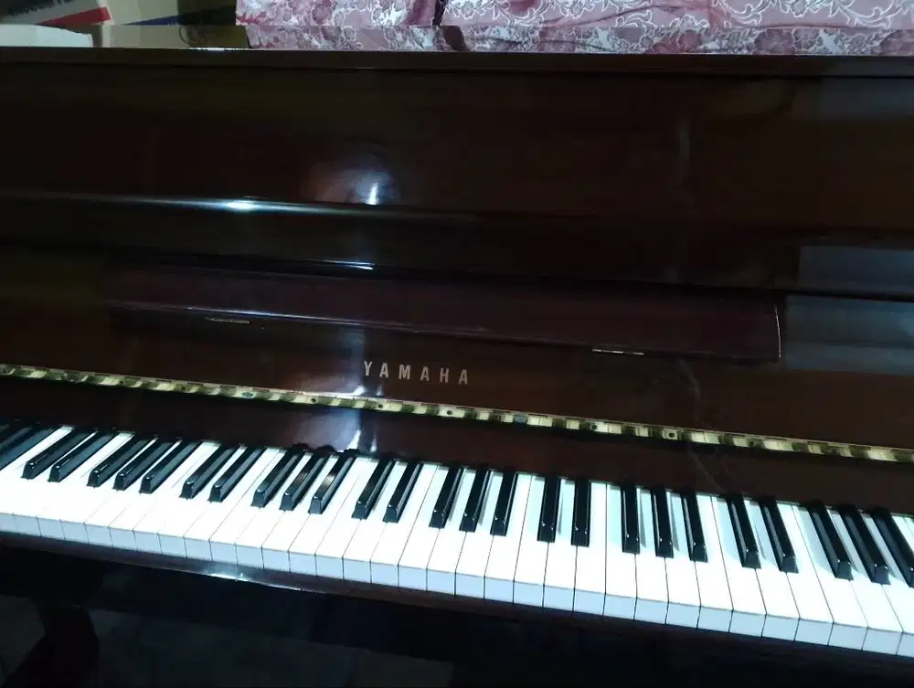 Piano Classic Merk Yamaha Lu 101