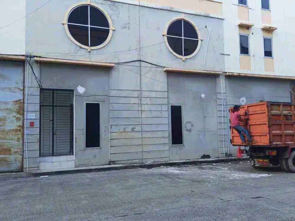 SEWA GUDANG ELANG LAUT PIK