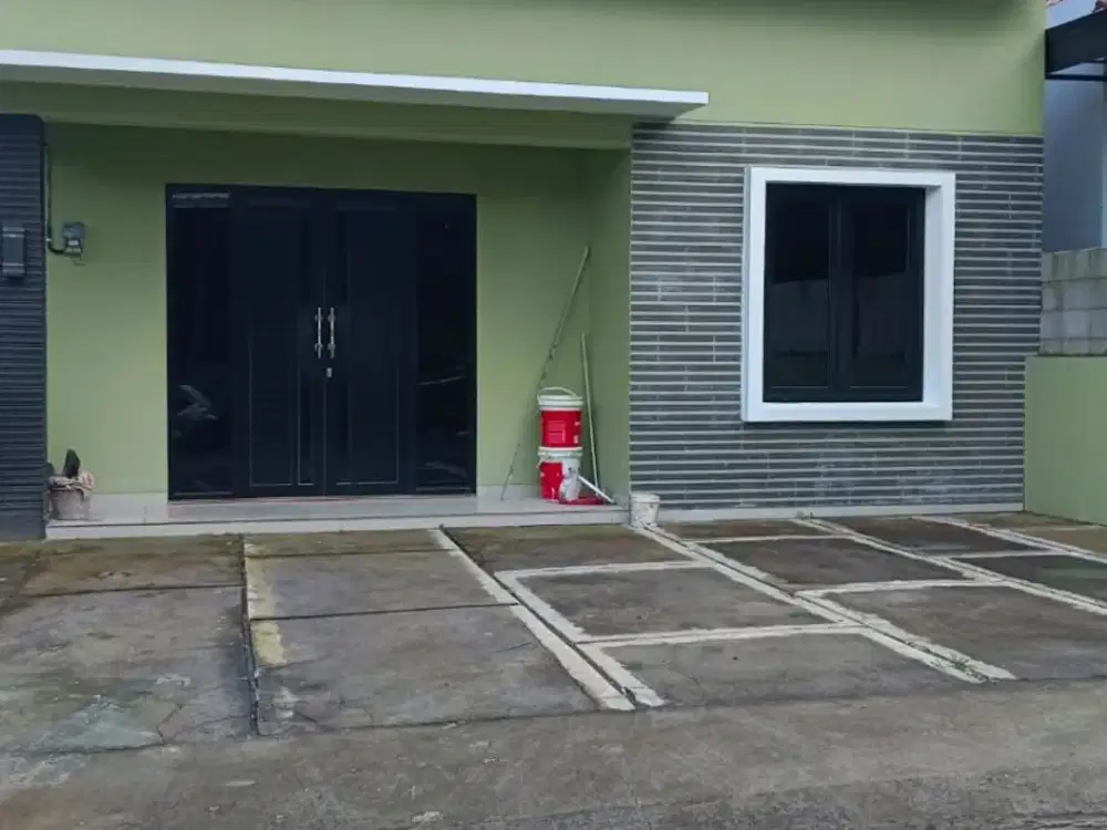 Rumah baru siap huni onengate 300 meteran dari jalan raya mangunsari
