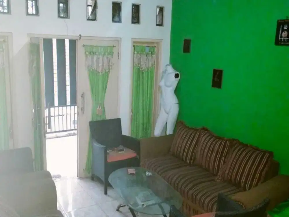 jual rumah 2 lantai strategis di Cijantung Jakarta