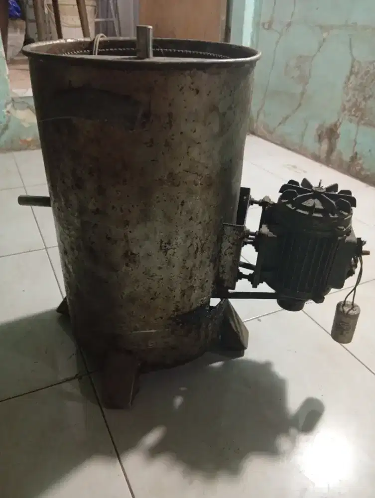 Spinner tiriskan minyak goreng