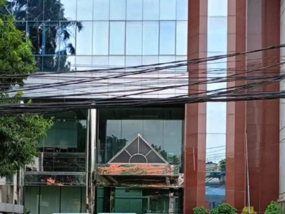 Dijual office building di Jl. RP Soeroso, Gondangdia, Menteng, Jakpus