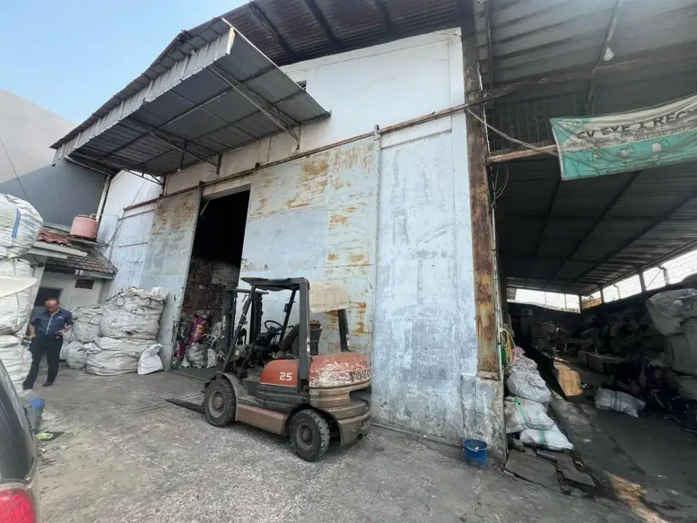 Dijual Gudang Hoek di pergudangan Miami, Kamal Raya, Jakarta Barat