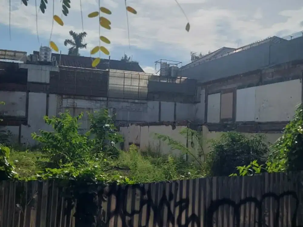 DIJUAL CEPAT !! Tanah kosong di area pondok indah