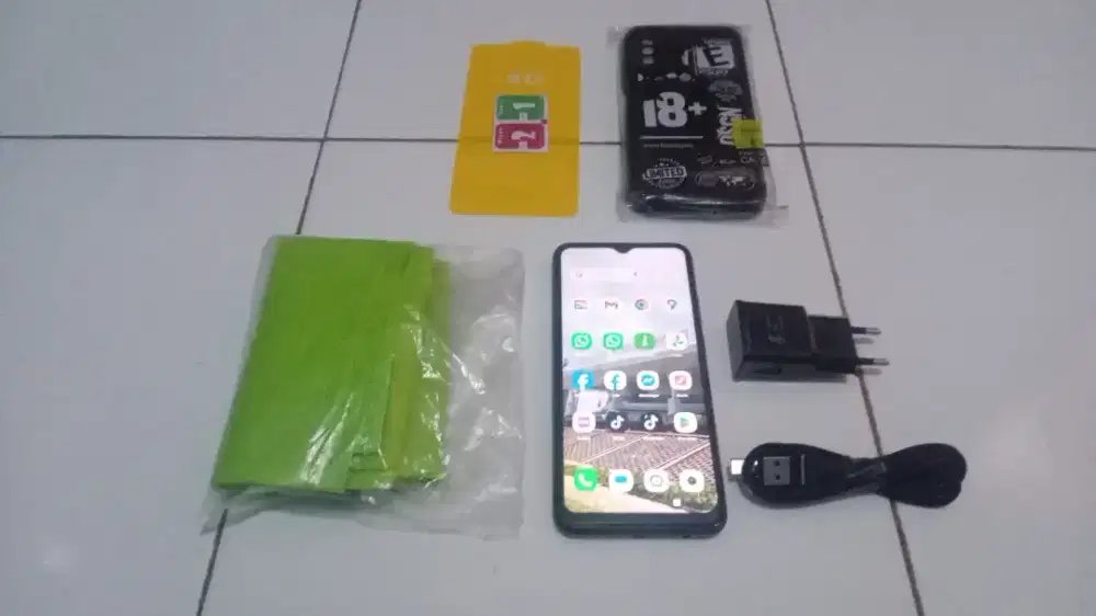 Samsung A03S ( 2023 )

Ram 8gb (4gb+4gb) Rom 64gb Blue Edition