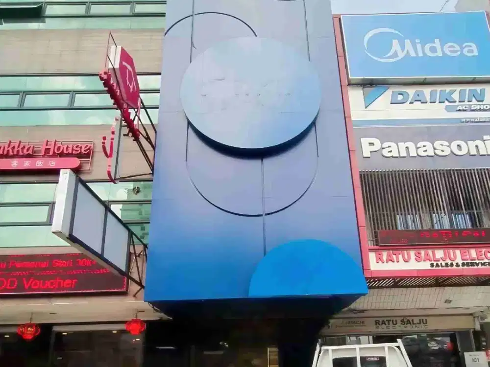 JUAL CEPAT RUKO SEBRANG MALL KELAPA GADING 2 LANTAI BAGUS RAPIH SIAP PAKAI SS