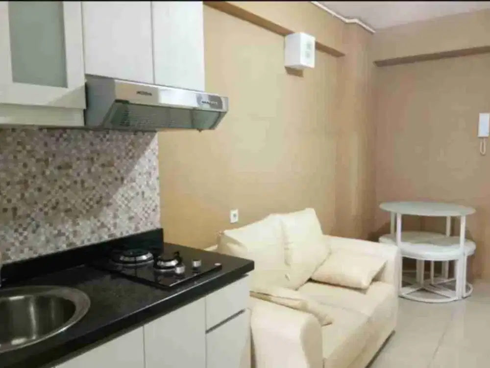 Sewa 2BR Furnished tahunan apartemen Bassura City tower Geranium