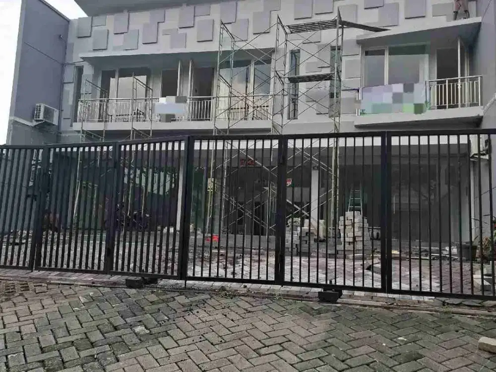 DISEWAKAN Bangunan Komersial Citraland Strategis